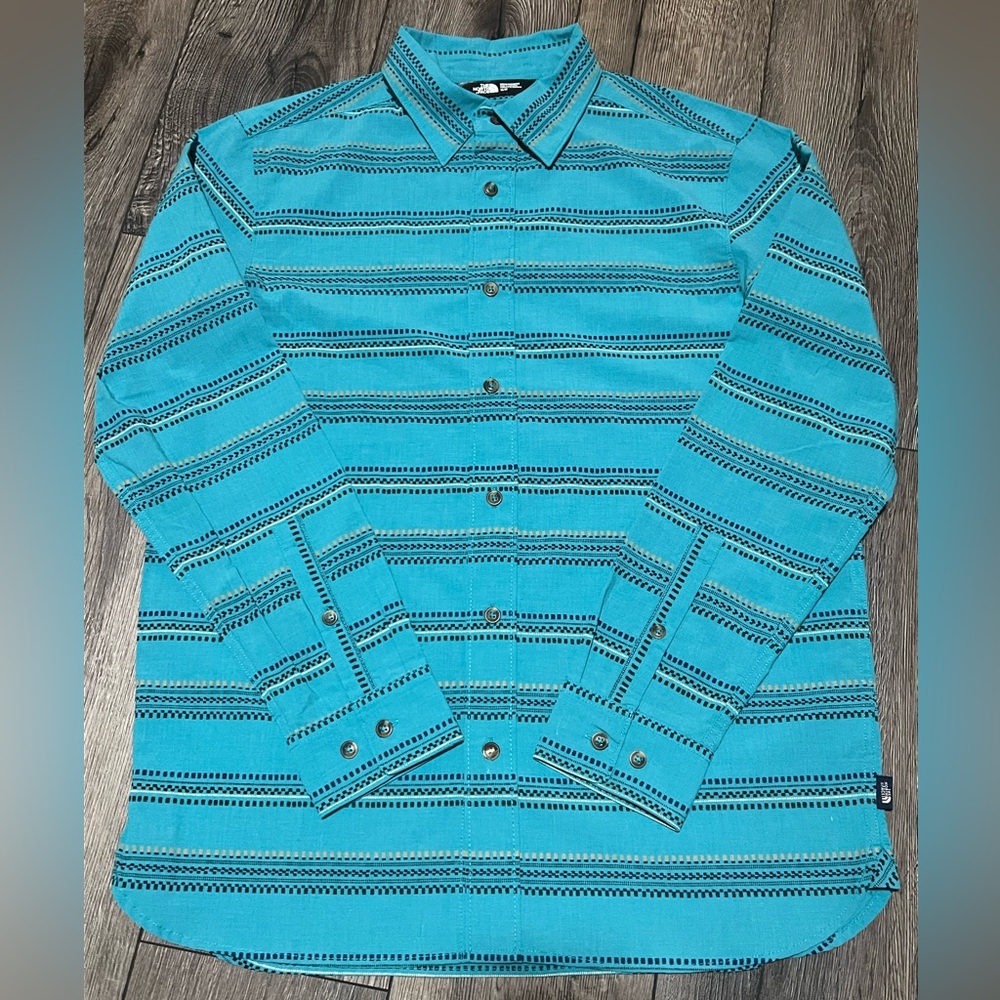 The North Face Turquoise Patterned Shirt